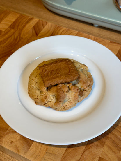 Biscoff Stuffed Cookie